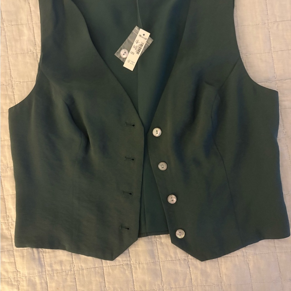 New with tags Madewell green vest size 6